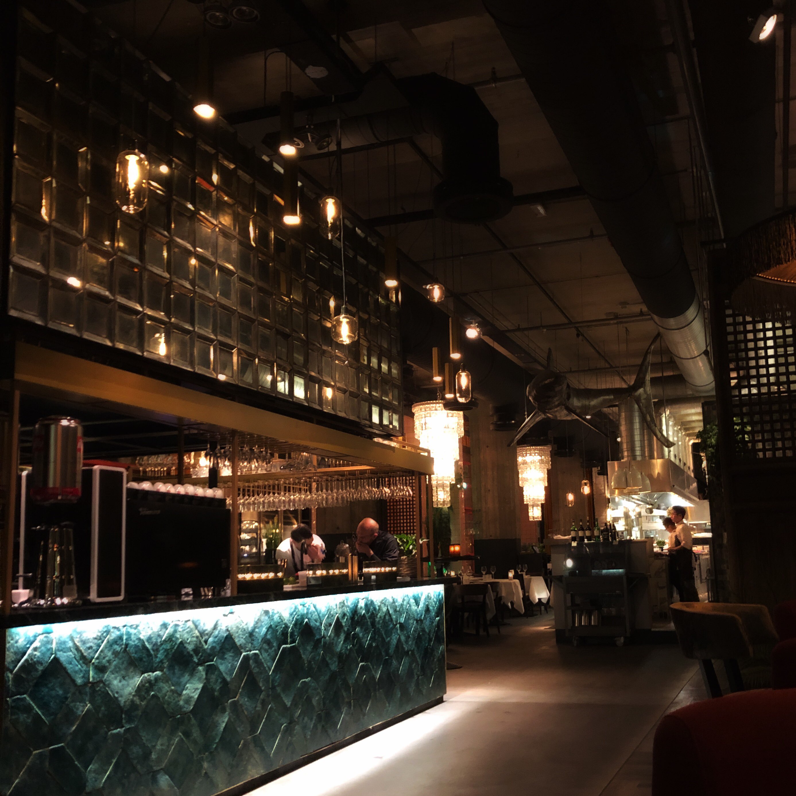 https://d1vof77qrk4l5q.cloudfront.net/img/s3rg3-dinner-with-a-colleague-sfw2jntv-1547156212847.jpg